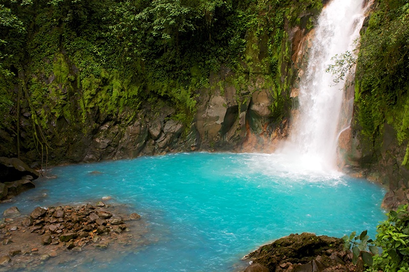 Costa Rica have from lush rainforests to spectacular volcanoes; majestic mountains laced with pristine rivers and pounding waterfalls; and hundreds of miles of fabulous beaches washed by the waves of both the Pacific and the Caribbean. 
