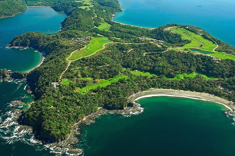 This is the Guanacaste region, named for the majestic national tree, and famed for the vast expanse of coastline dotted with countless magnificent beaches